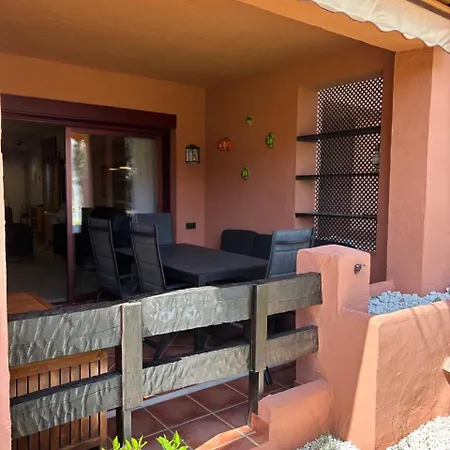 Bliss 2 Min To Alicate And Pool In