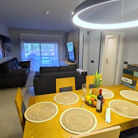 Bliss 2 Min To Alicate And Pool In