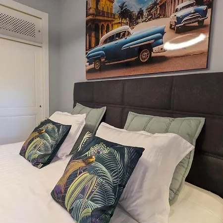 Bliss 2 Min To Alicate And Pool In Апартаменты