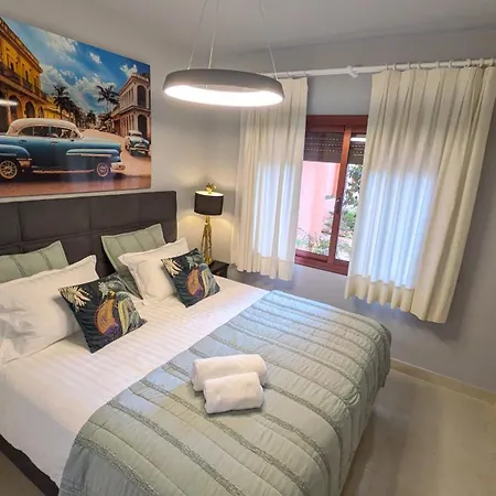 Bliss 2 Min To Alicate And Pool In Marbella