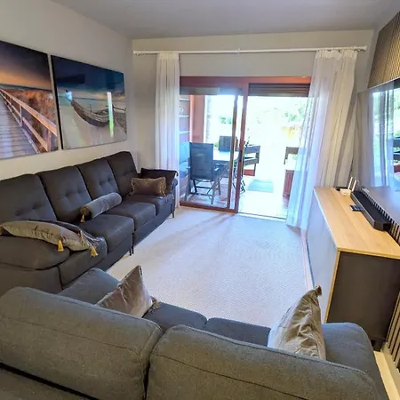 Bliss 2 Min To Alicate And Pool In