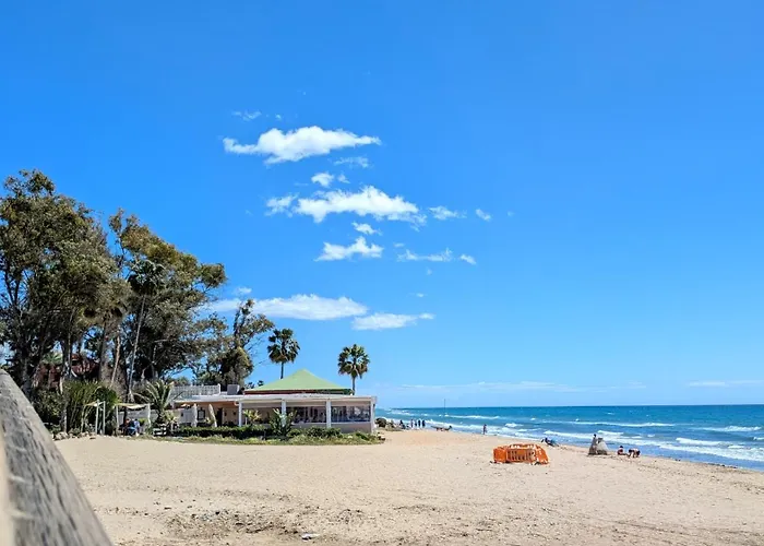 Bliss 2 Min To Alicate And Pool In *