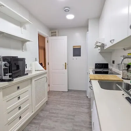 Apartman Bliss 2 Min To Alicate And Pool In *
